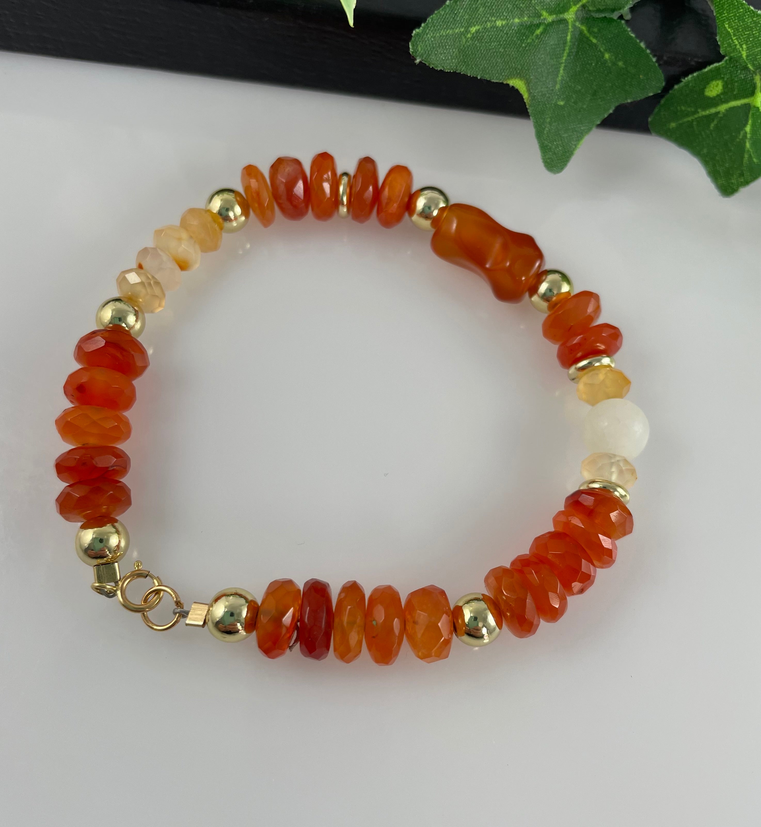 Natural Carnelian and Gold Filled Healing Crystal Beaded Bracelet